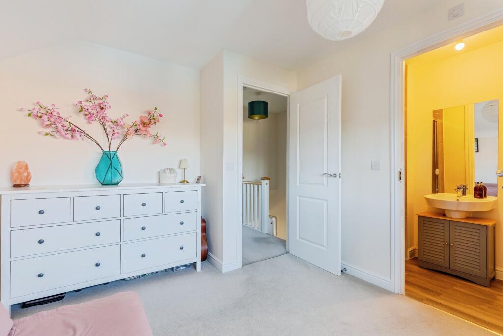 Lavender Close, Warwick, CV34 photo 4