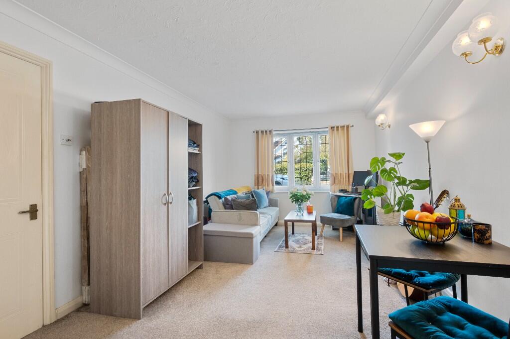 Main image of property: Hook Road, Surbiton, Surrey, KT6