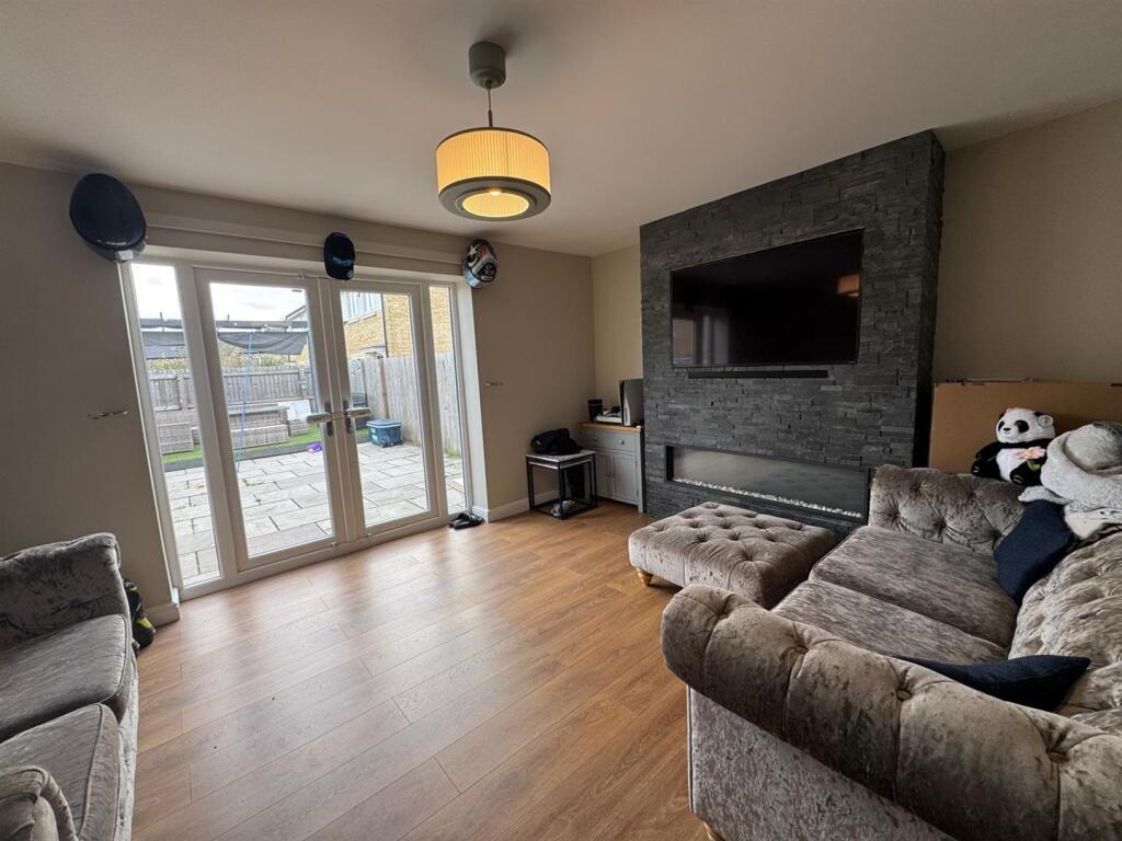 House in Bradford - View 5