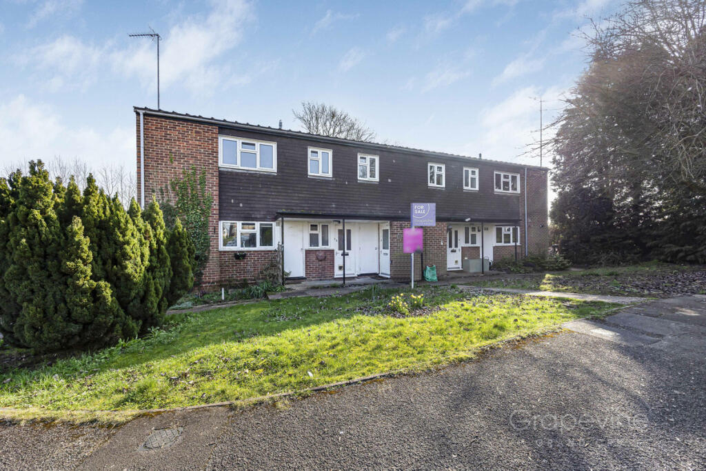 Main image of property: Crest Close, Ruscombe, RG10