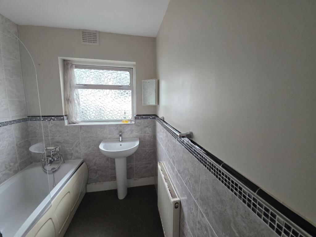 House in Castle Point, Essex - More