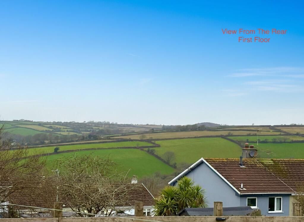 House in Helston, Cornwall - View 4