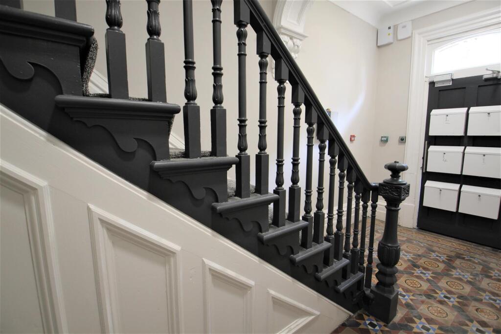 Apartment in Leeds, West Yorkshire - More