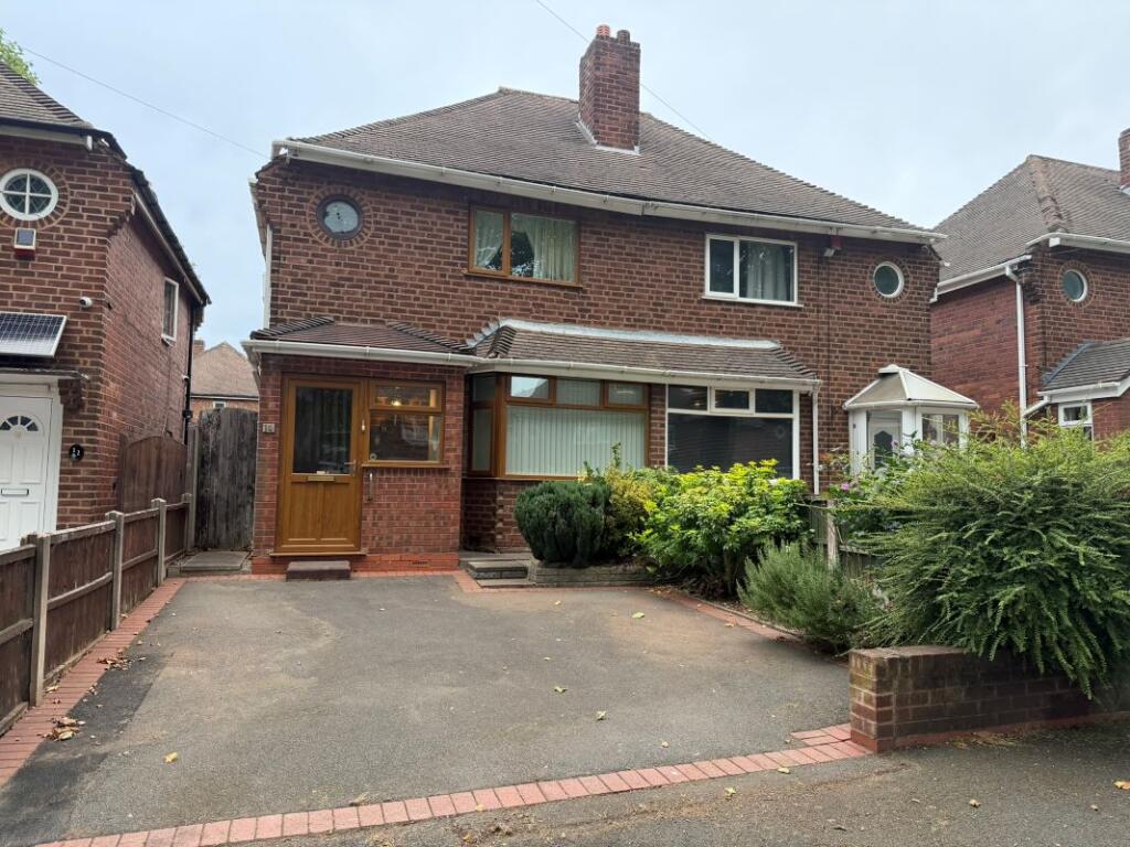 14 Edward Avenue, Aldridge, Walsall, WS9 8AX