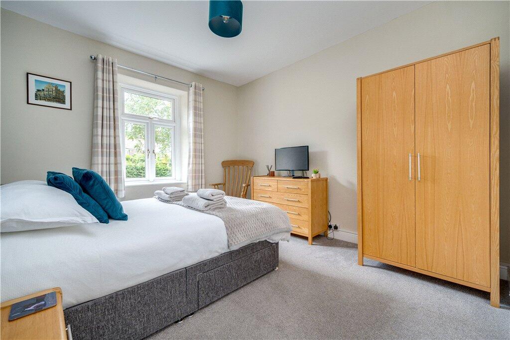 House in Harrogate - View 4