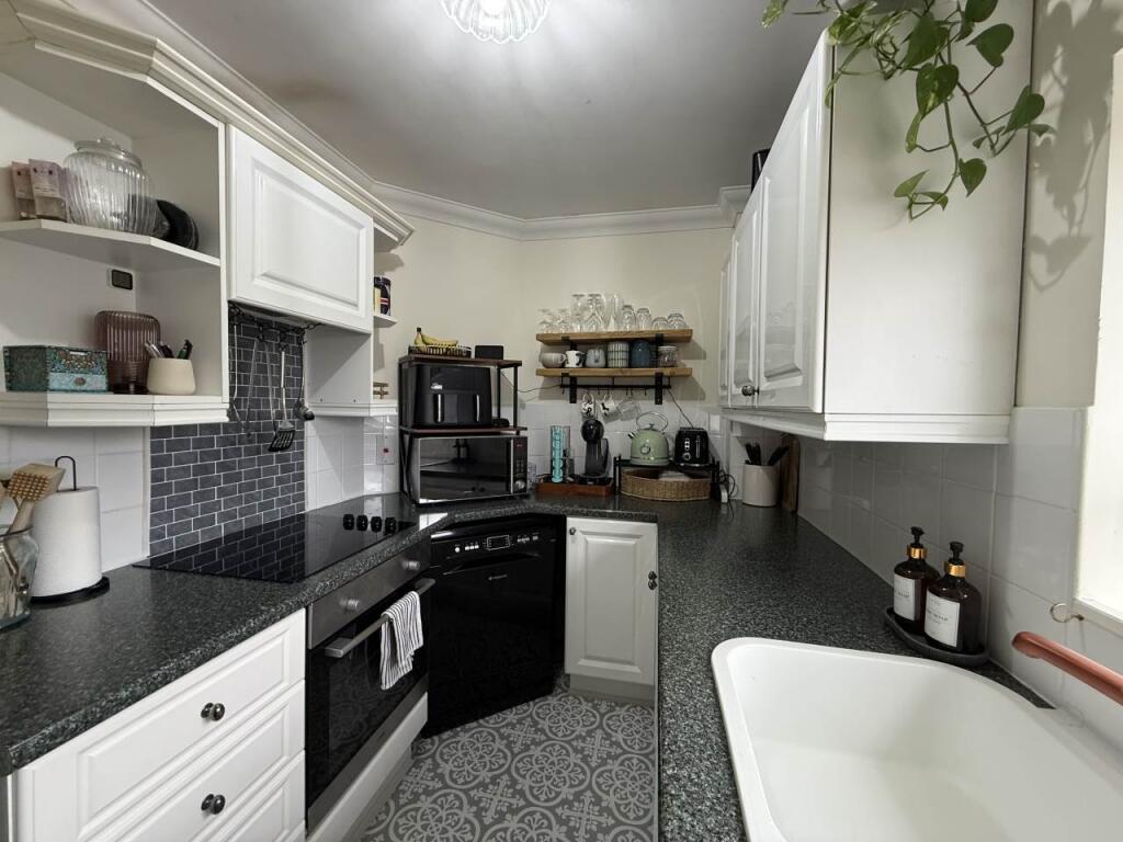 Main image of property: Amberley Court, Colebrook Road, Tunbridge Wells