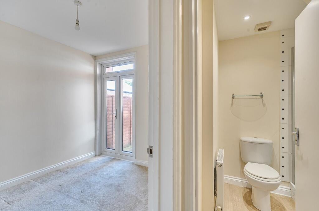 Apartment in Eastleigh, Newtown - More