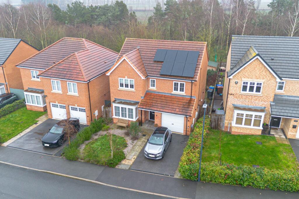 Sherwood Drive, Thorpe Willoughby, North Yorkshire YO8 photo 2