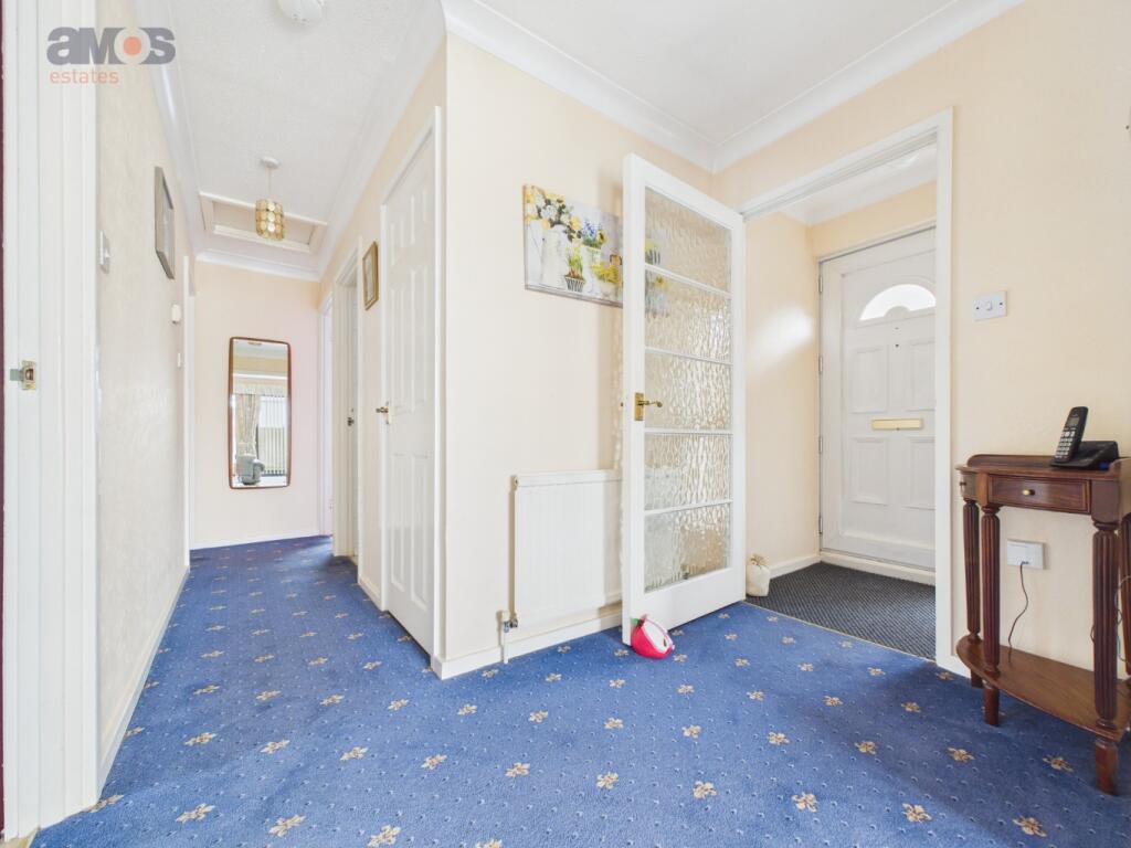 House in Castle Point, Essex - View 4
