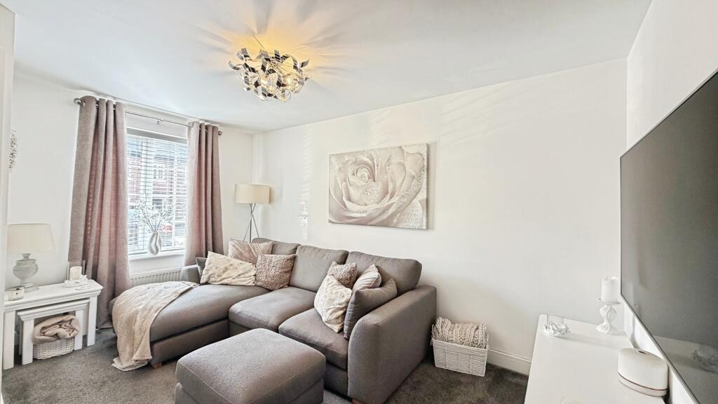 House in Wakefield, Prince's Gate, Chequerfield - View 5