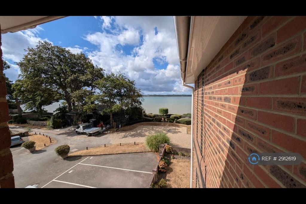 Apartment in Southampton - View 5