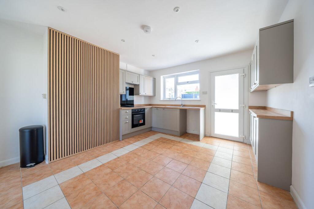 Scafell Close, Worcester, WR4 photo 3