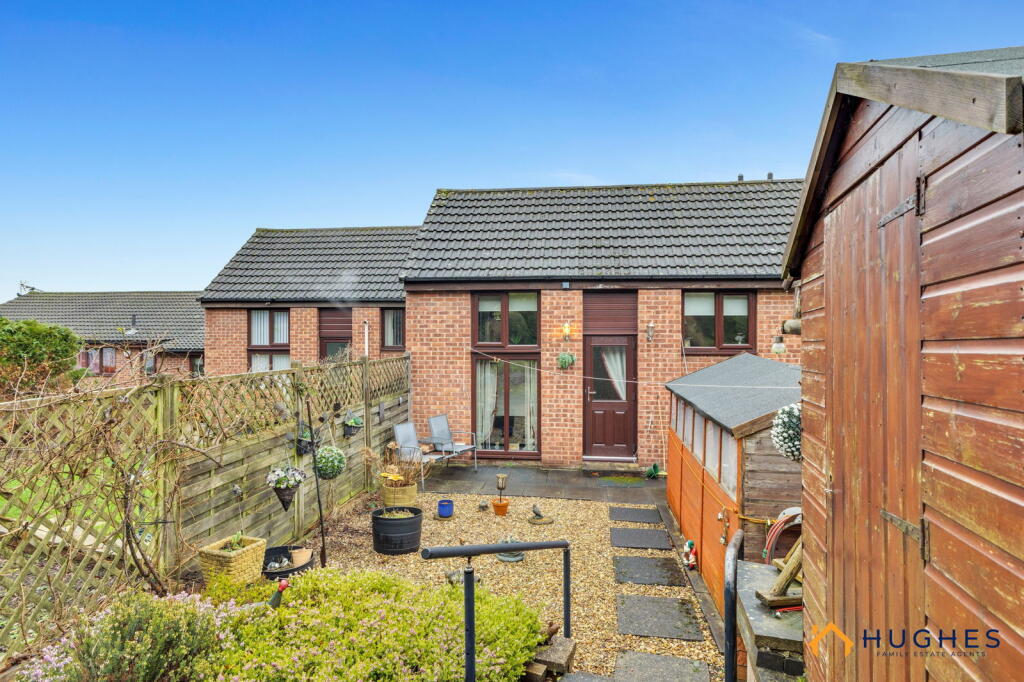 House in Sheffield, Bradfield - View 3