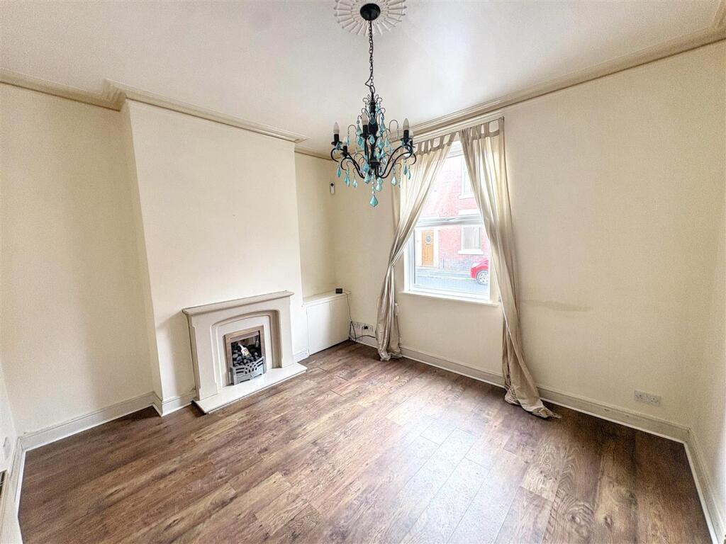 3 Bedroom House in PR2 2LA