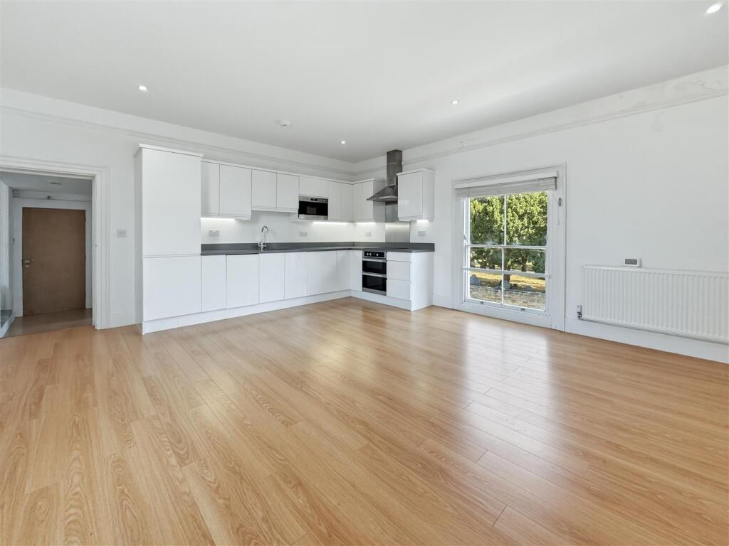 Apartment in Leicester - View 5