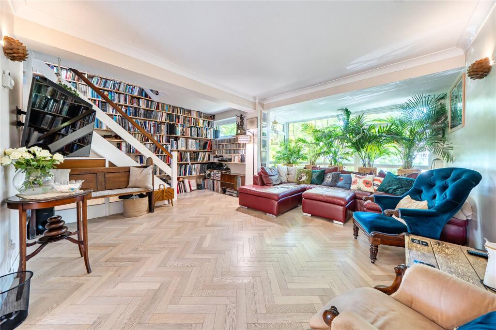 House in London - More