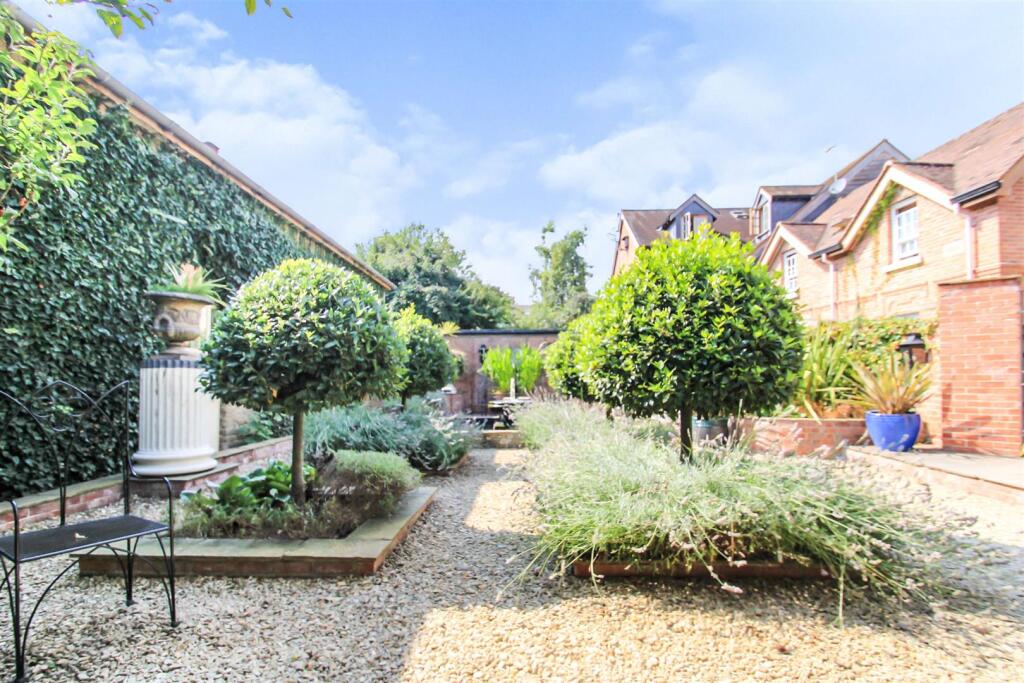Property photo 11