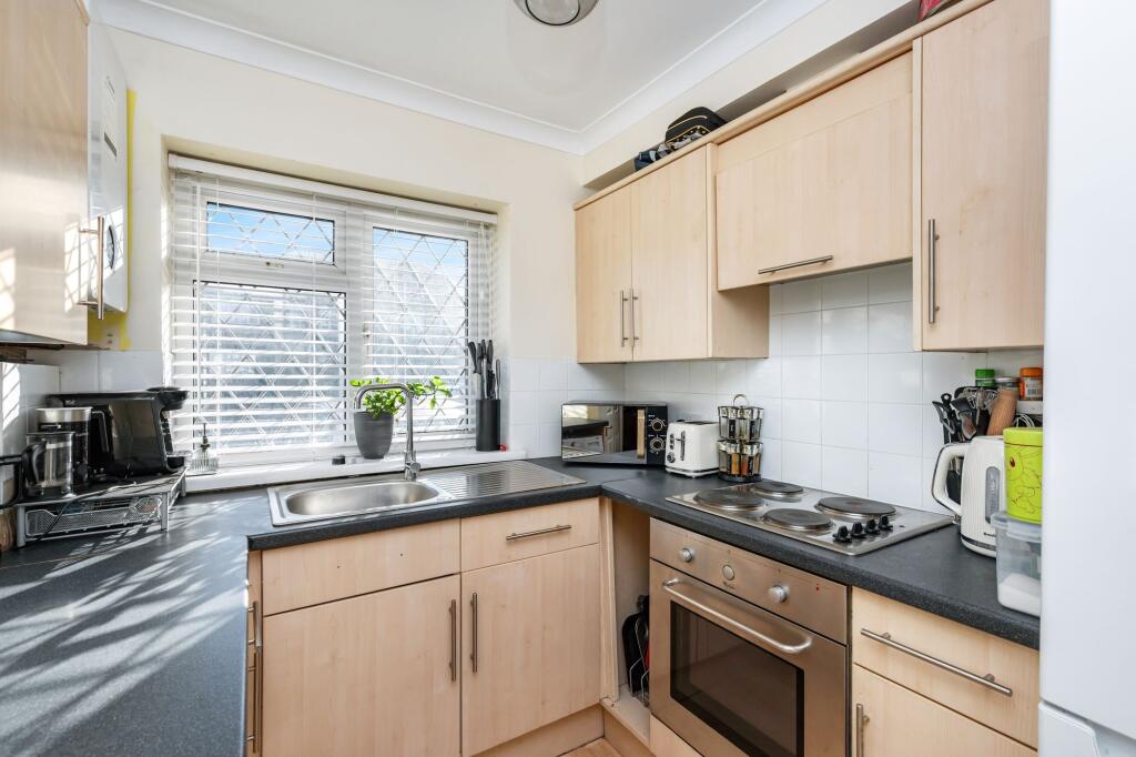 Anscombe Close, Anscombe House, BN11 photo 3