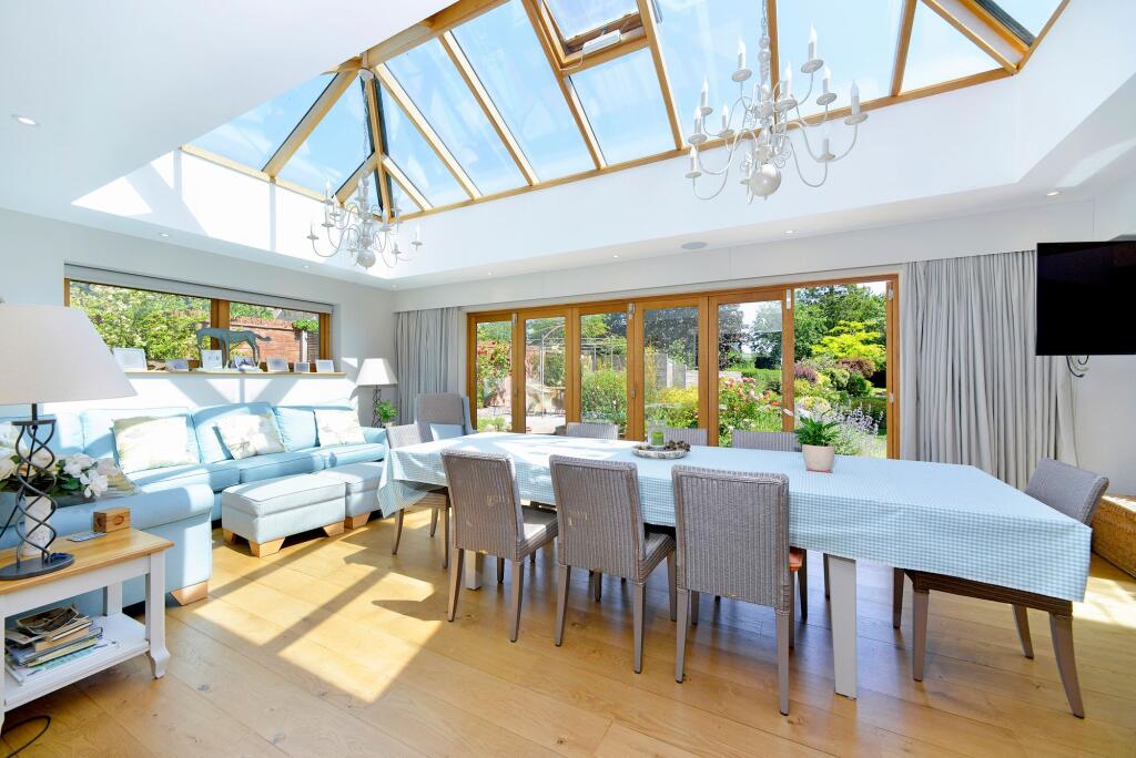 The Common, Cranleigh, GU6 photo 4