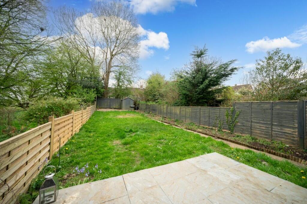 House in Dacorum, Hertfordshire - View 4