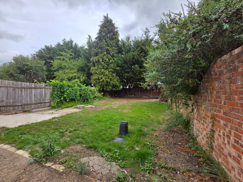 House in Harrow - More