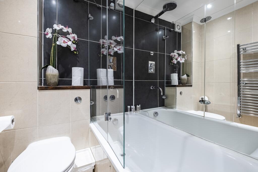 2 bedroom semi-detached house for rent