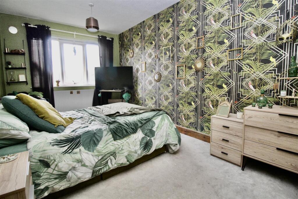 Apartment in Solihull, Kingshurst - View 5