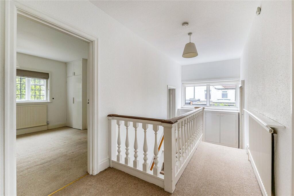 Steels Lane, Oxshott, Leatherhead, Surrey, KT22 - View 6