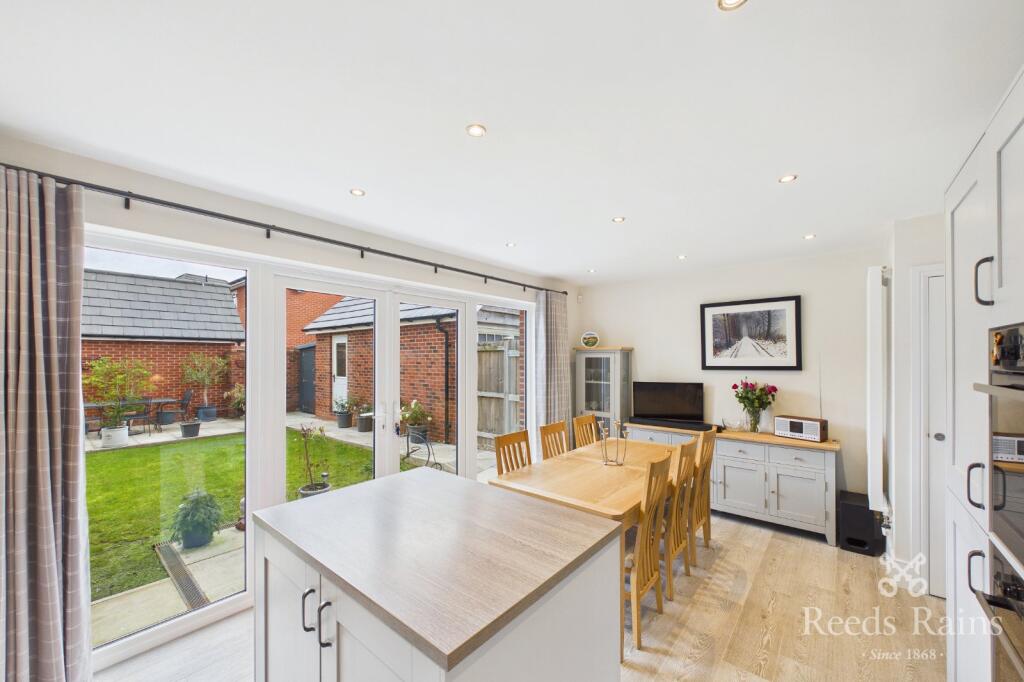 House in Congleton, Cranberry Gardens, Buglawton - More