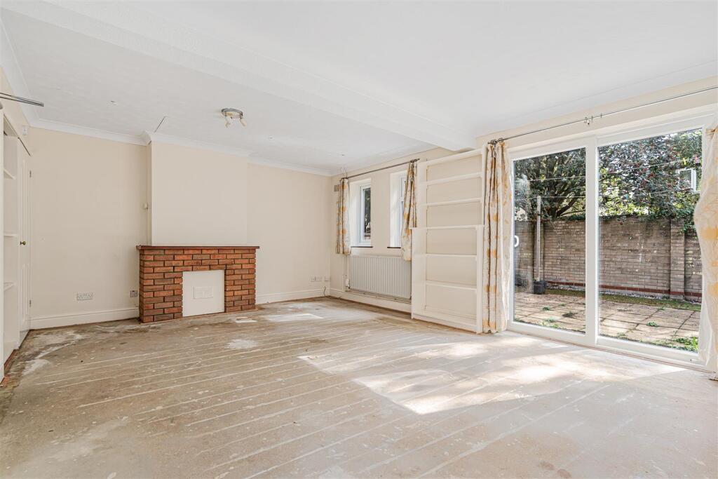 House in Cambridge, Romsey - View 3