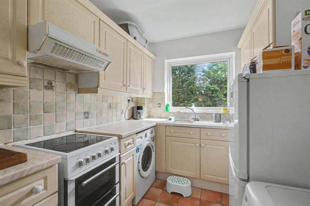 Apartment in Nottingham, Beeston - View 4