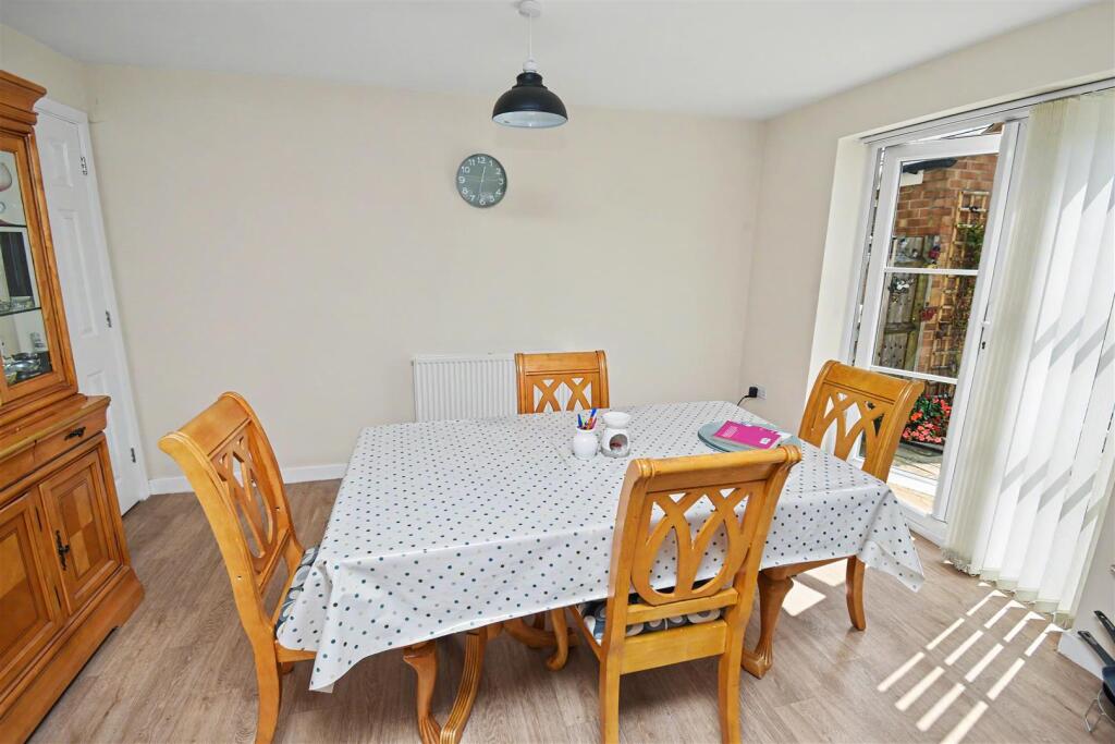 NN17, Rushton Mews, Priors Hall Park - View 4