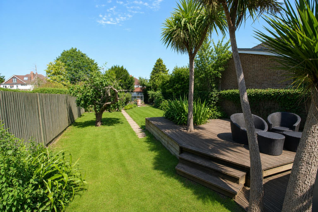 Beechwood Avenue, Tilehurst, Reading - View 2