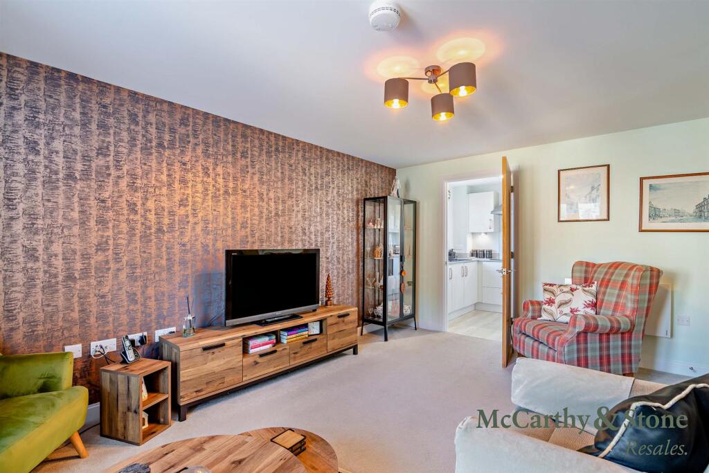 Apartment in Barnsley, South Yorkshire - View 4