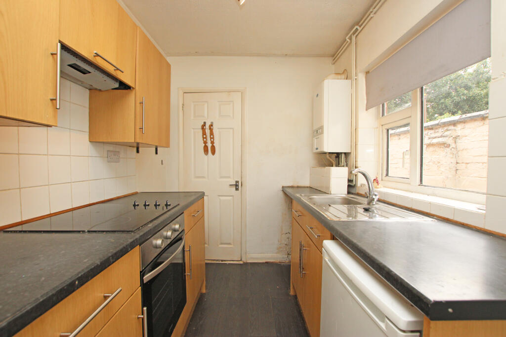 House in Kettering, Brambleside - View 4