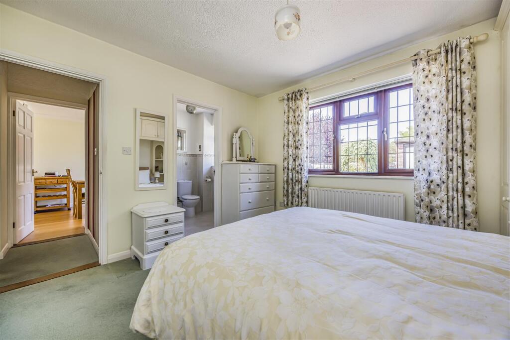 House in Portsmouth - View 5