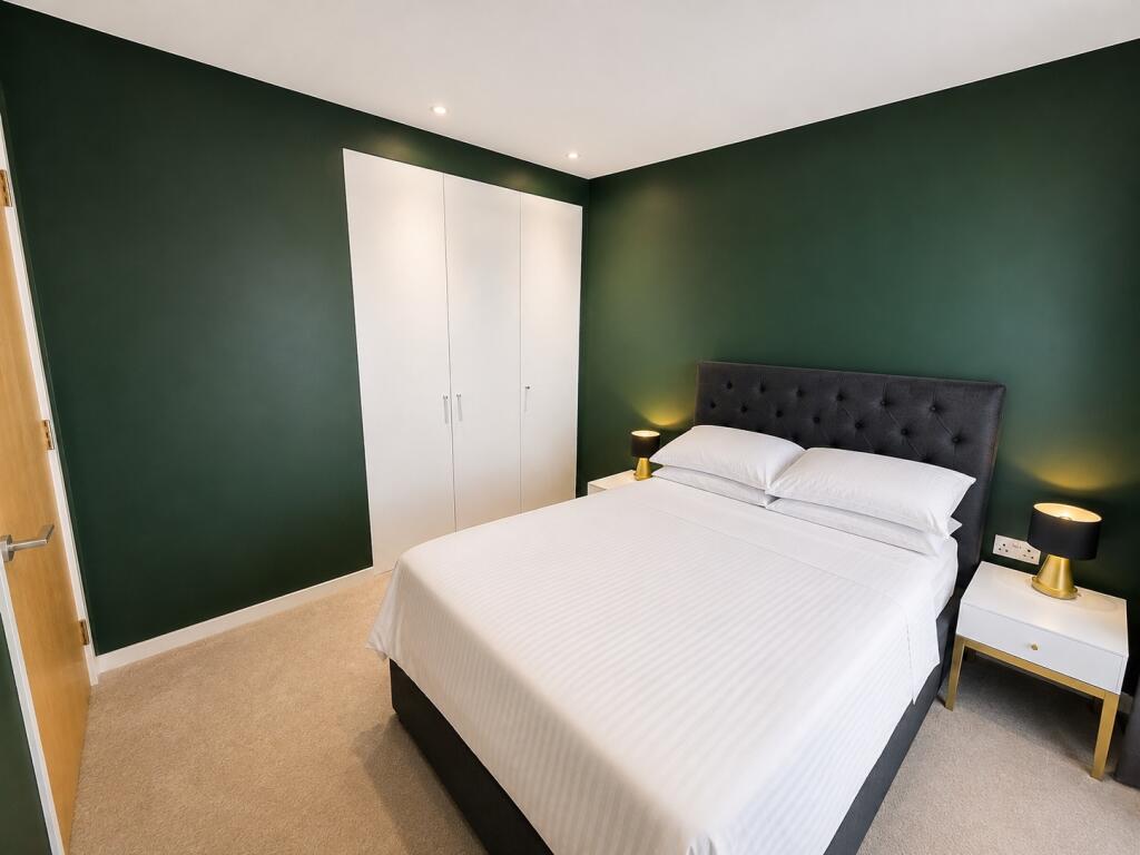 Apartment in London - More