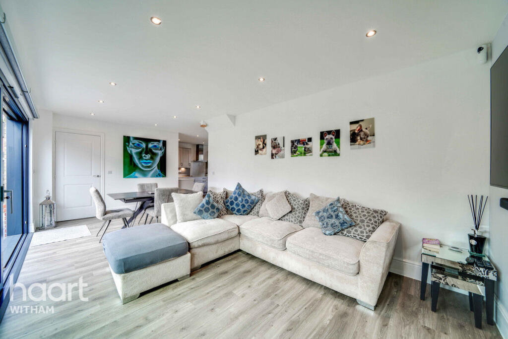 House in Chelmsford - More