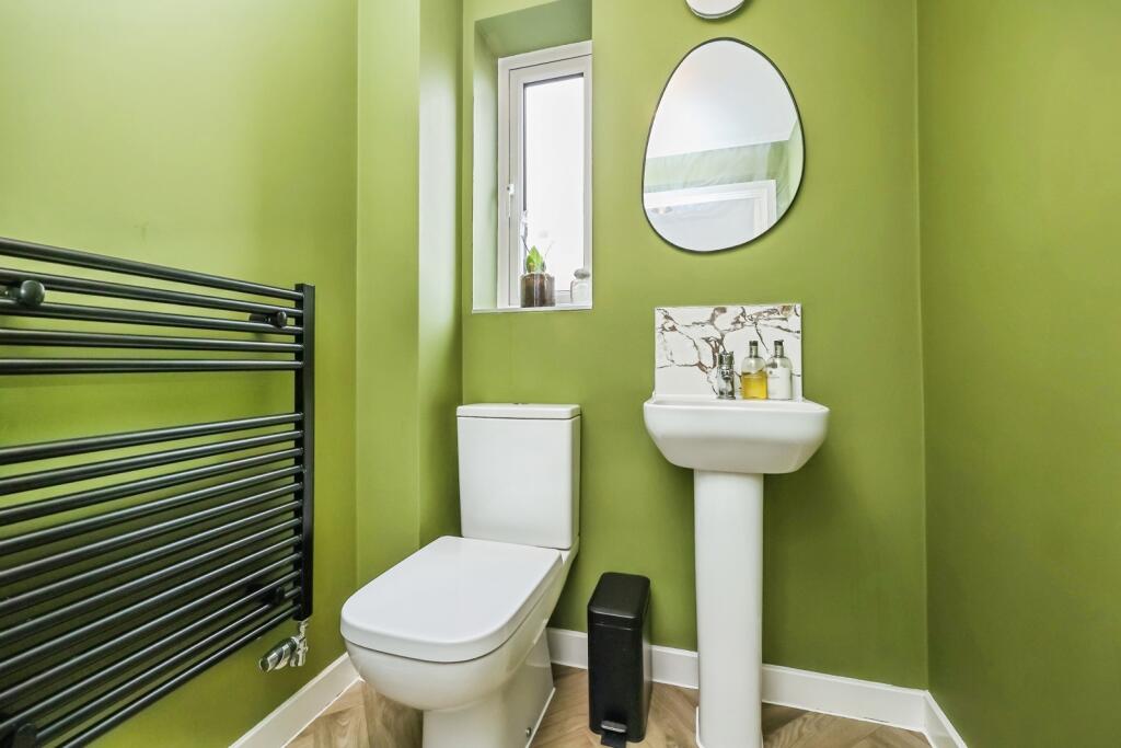 House in Ashfield, Hucknall - View 5