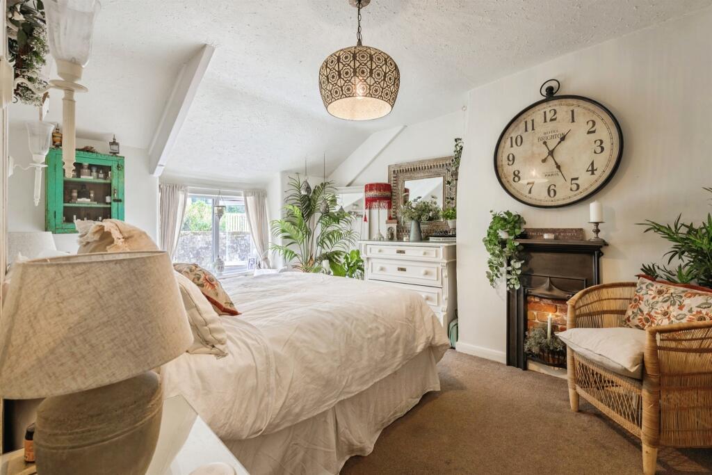 Merafield Road, Plymouth - More