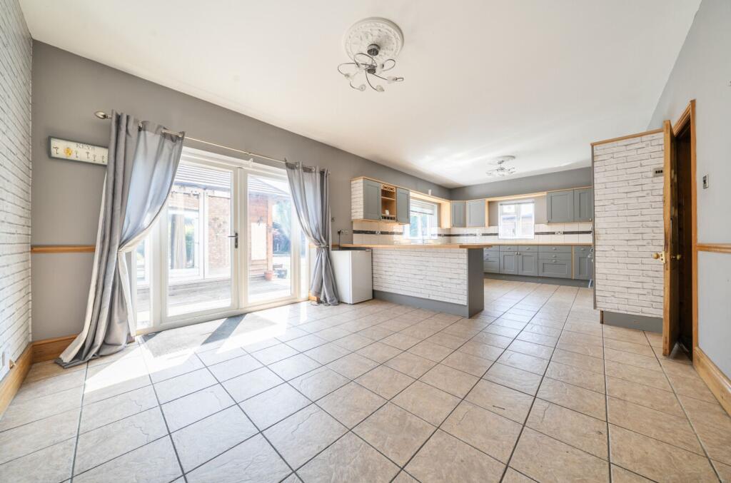 House in Ipswich - View 2