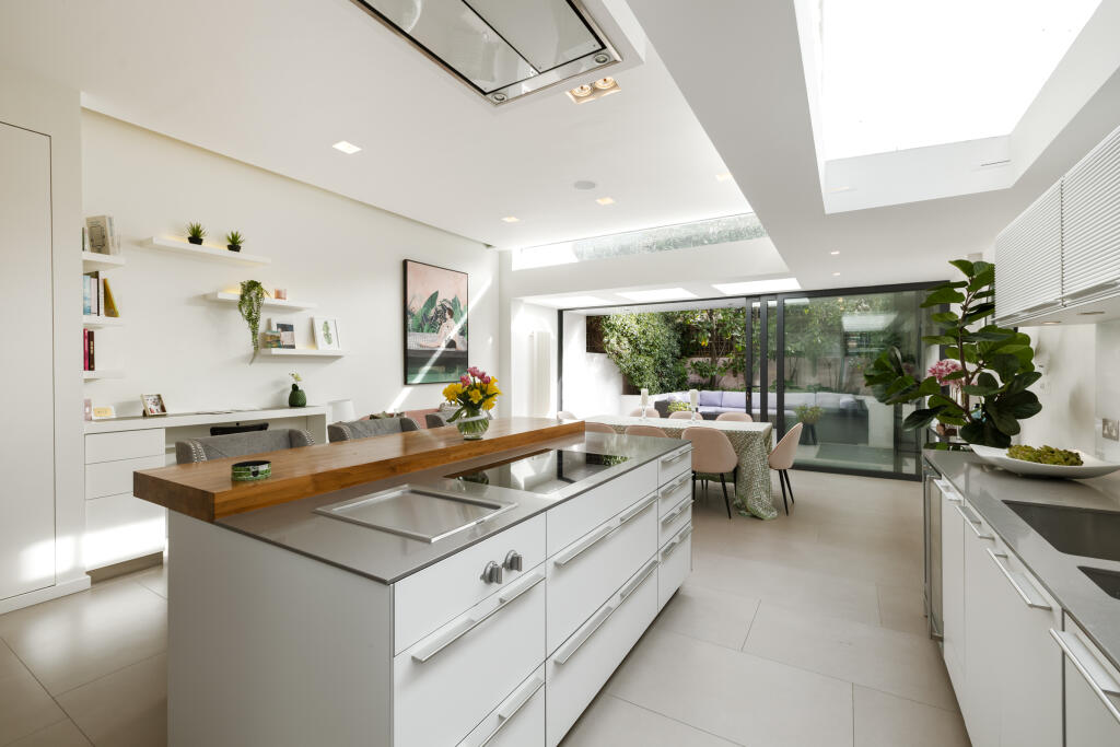 Main image of property: Bradbourne Street, Fulham, London, SW6