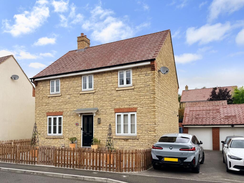 Main image of property: Gilligans Way, Faringdon, SN7