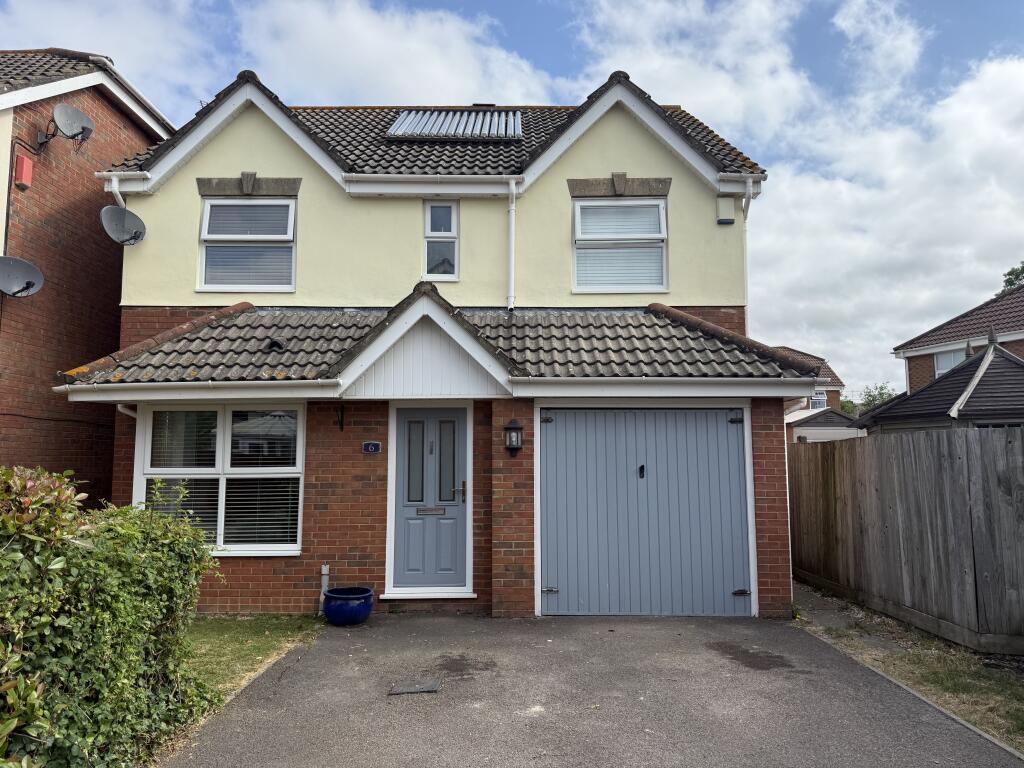 Main image of property: Cranmoor Green, Pilning, South Gloucestershire