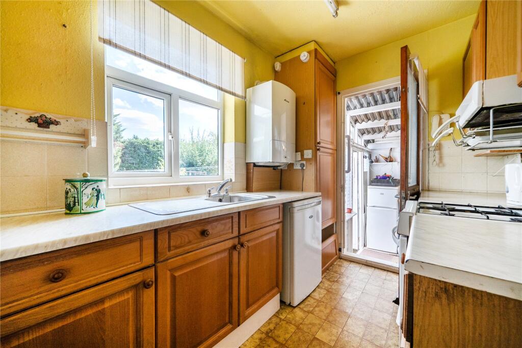 Apartment in London, Oakleigh Park, Brunswick Park - View 5