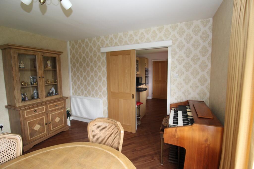 House in Stoke Mandeville, Buckinghamshire - View 4