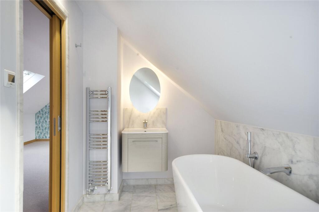 House in South Oxfordshire, Chinnor - More