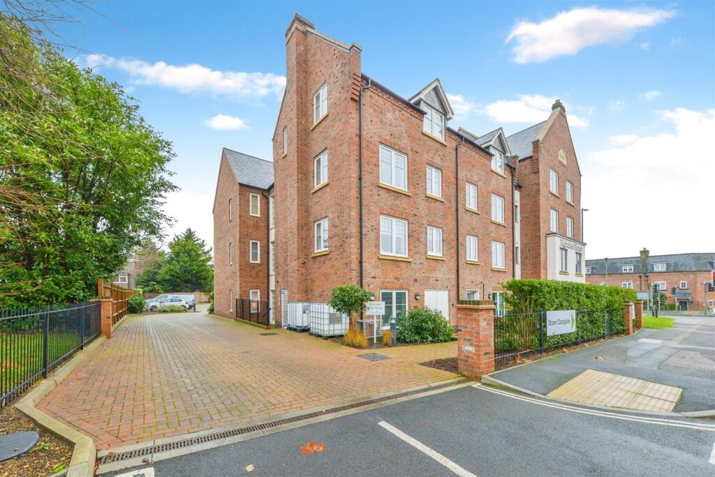 Apartment in St Albans