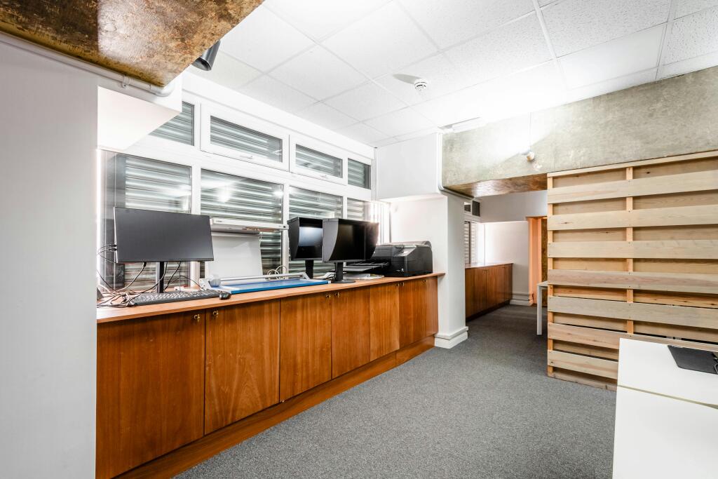 Oakwood House U1 - Low Res 5.jpg