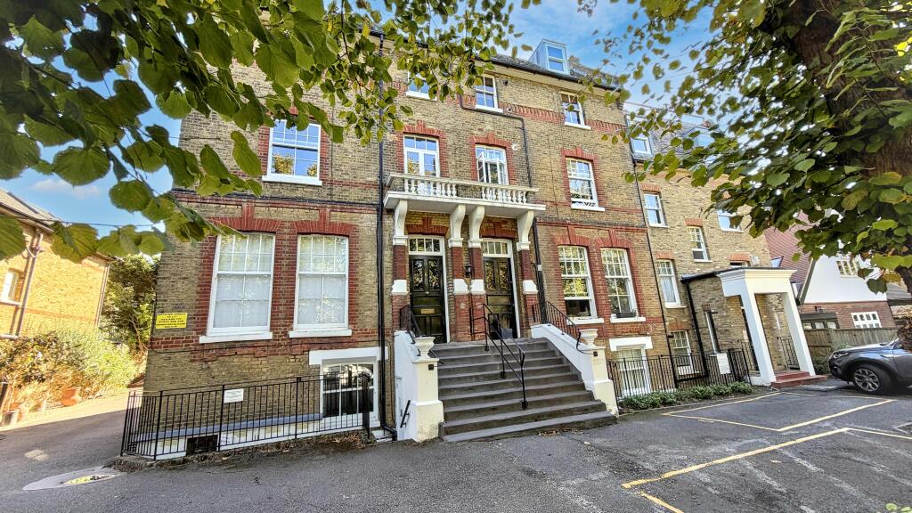 Studio house on 4 & 6 Oakhill Road, Putney, London, SW15, £30,000